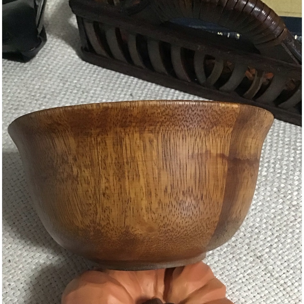 B.Smith wooden bowl.EUC